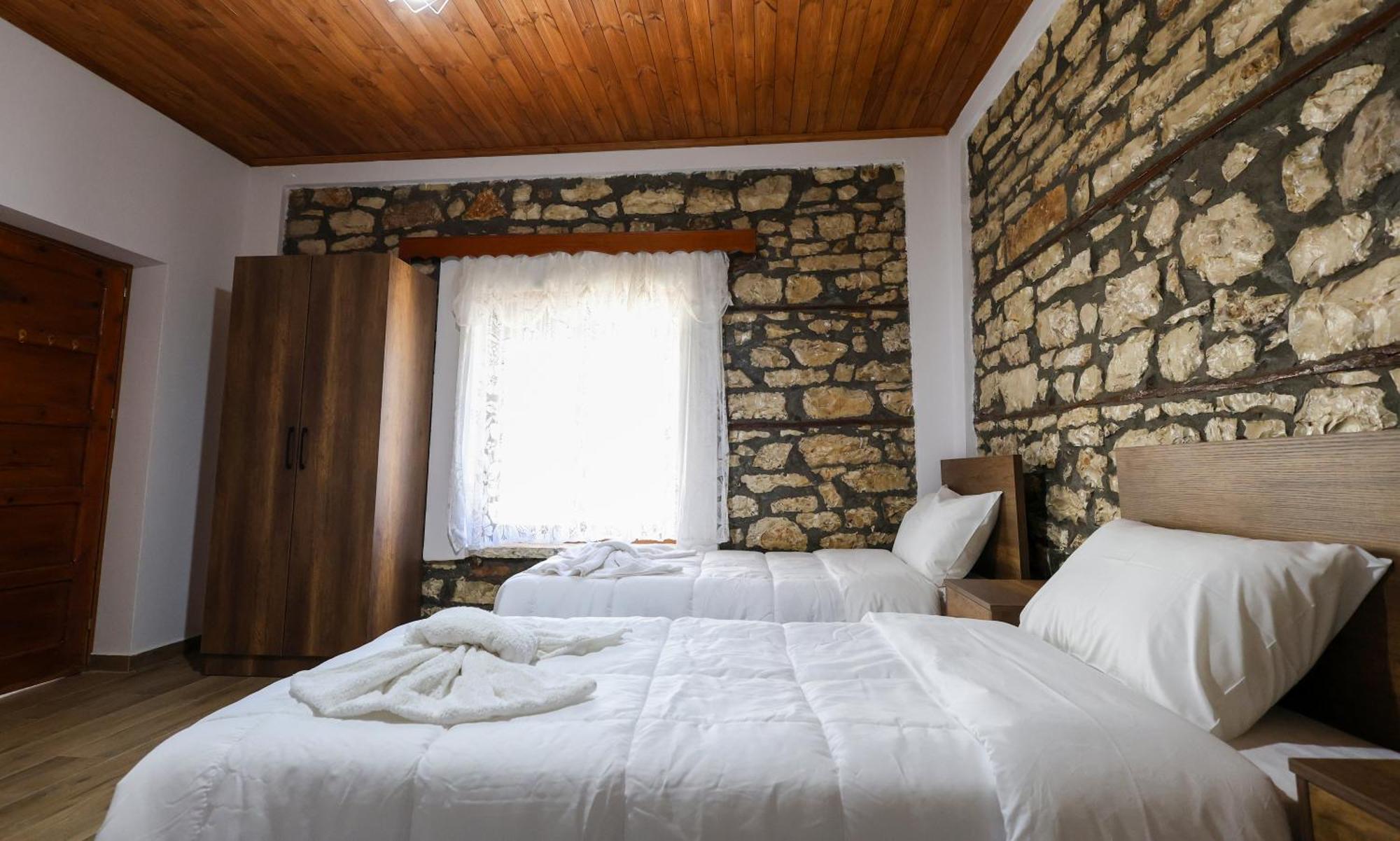 Villa Shpiragu Village Experience Berat Esterno foto