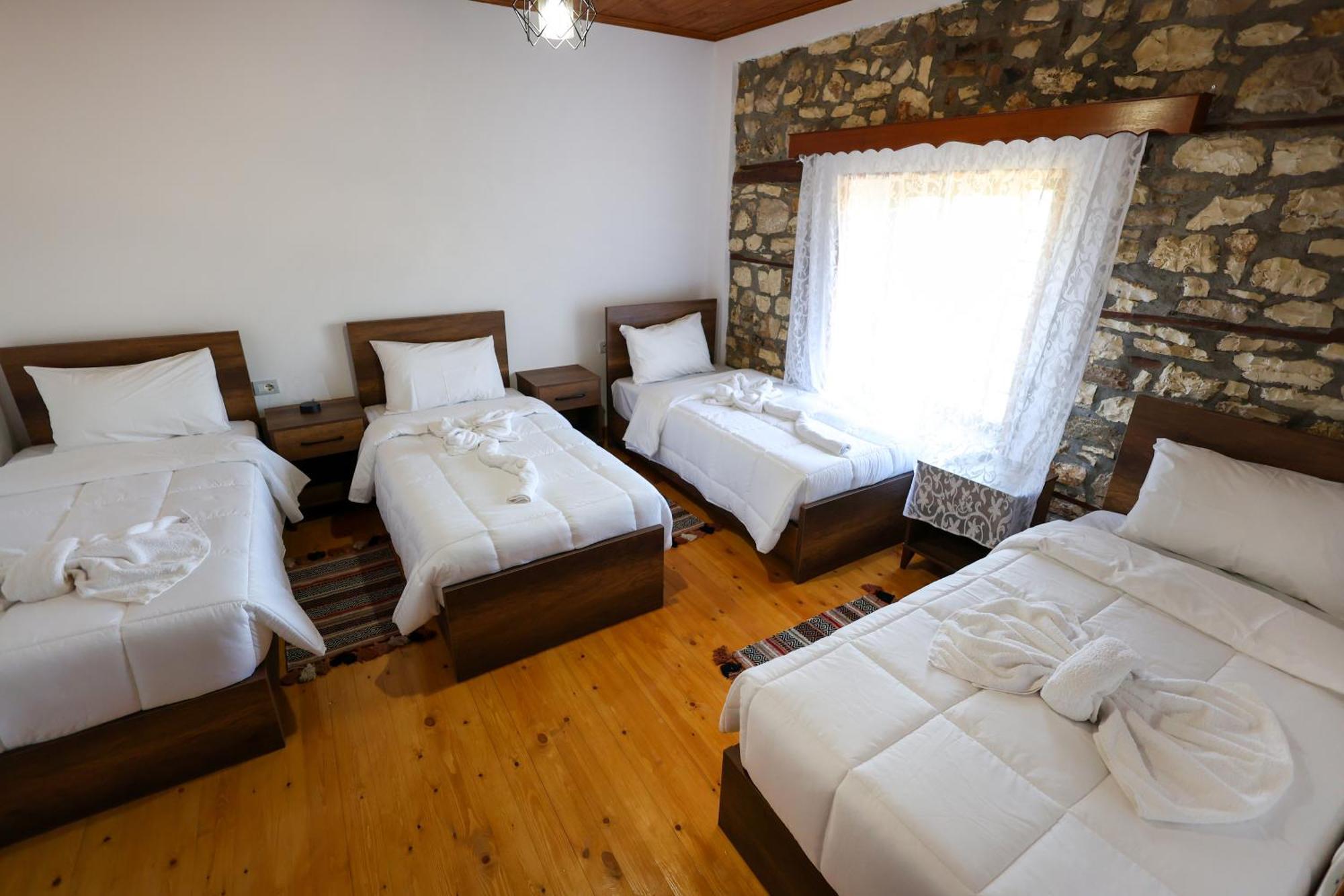 Villa Shpiragu Village Experience Berat Esterno foto