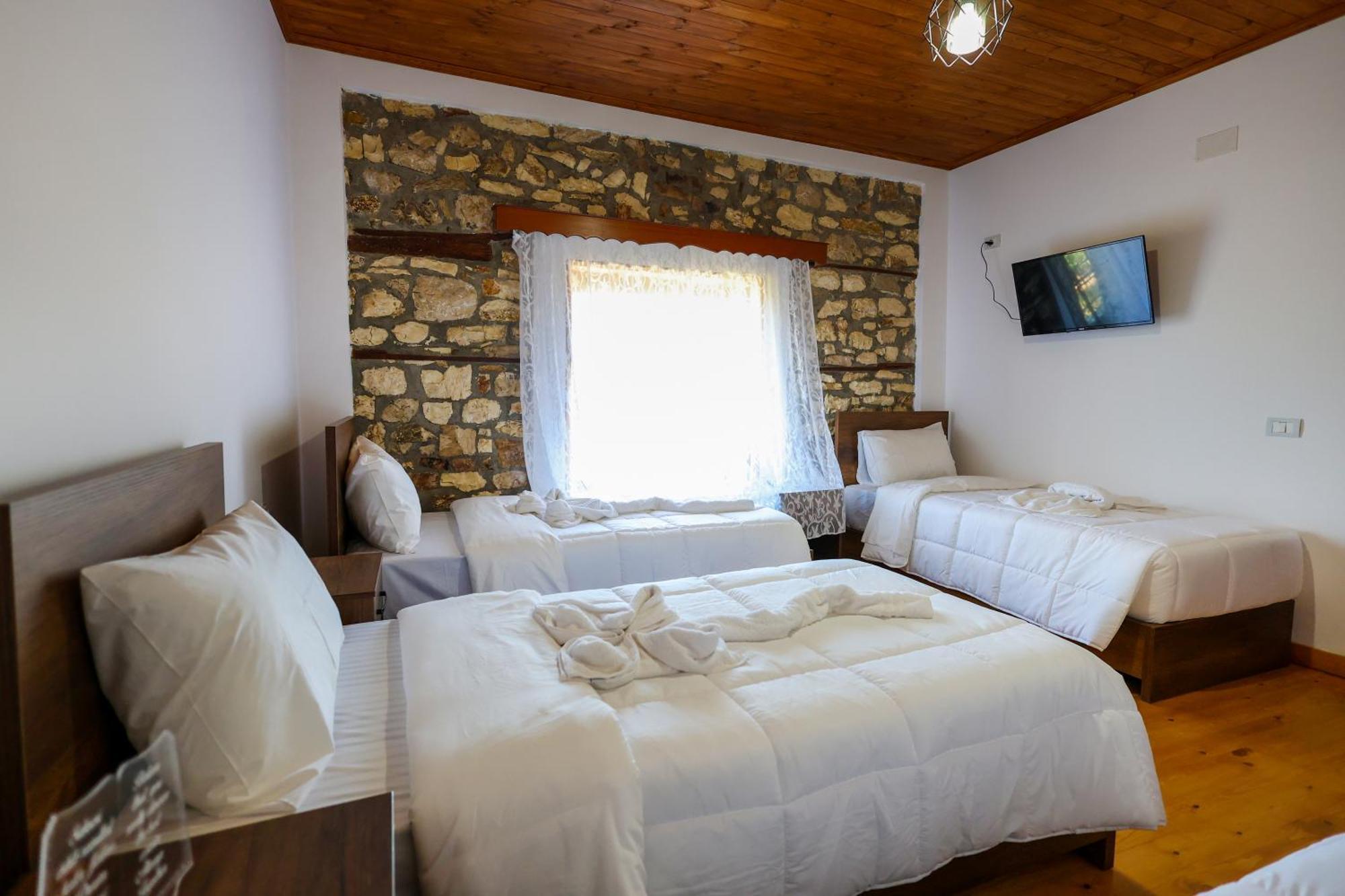 Villa Shpiragu Village Experience Berat Esterno foto