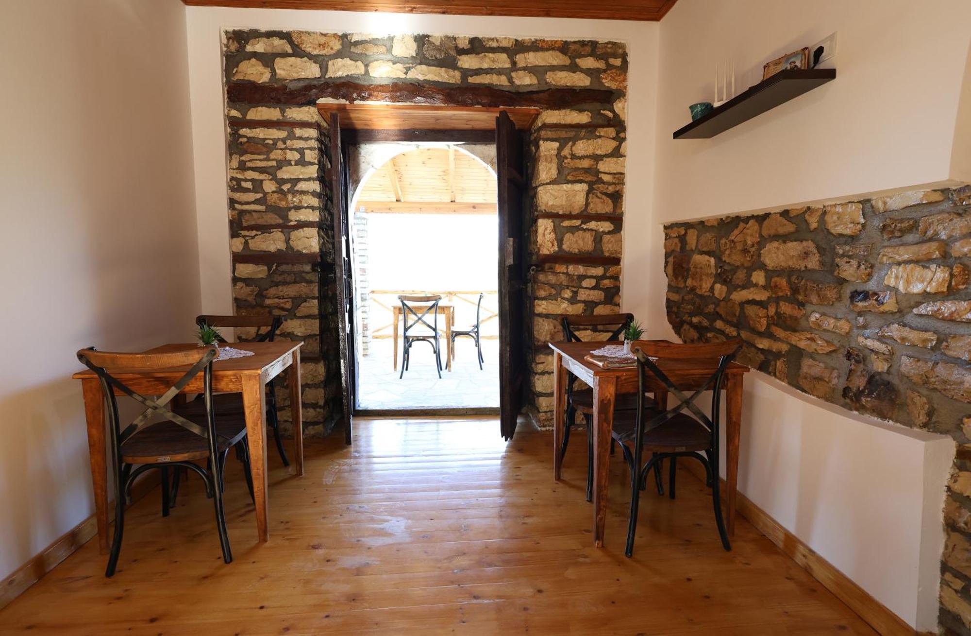 Villa Shpiragu Village Experience Berat Esterno foto