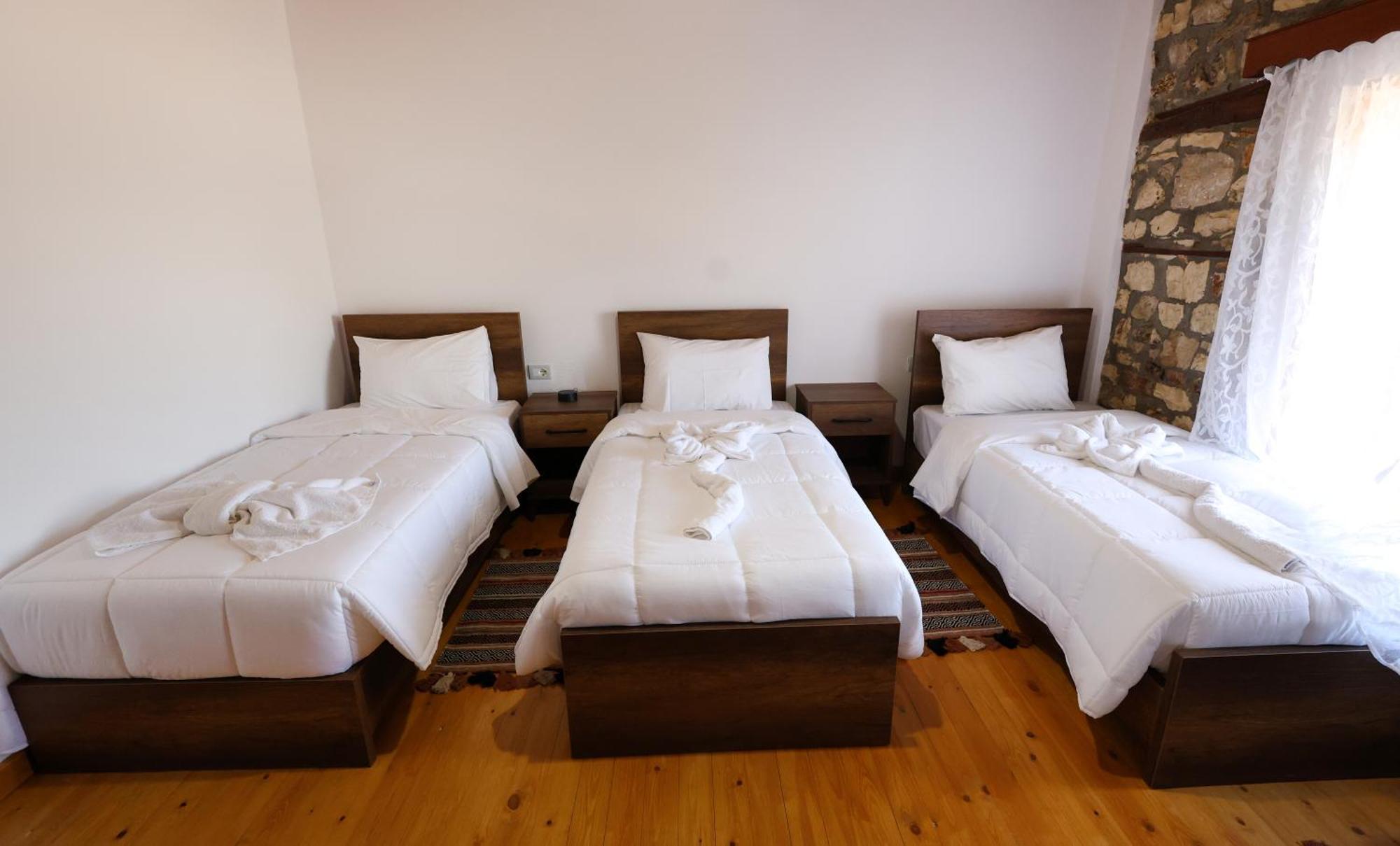 Villa Shpiragu Village Experience Berat Esterno foto
