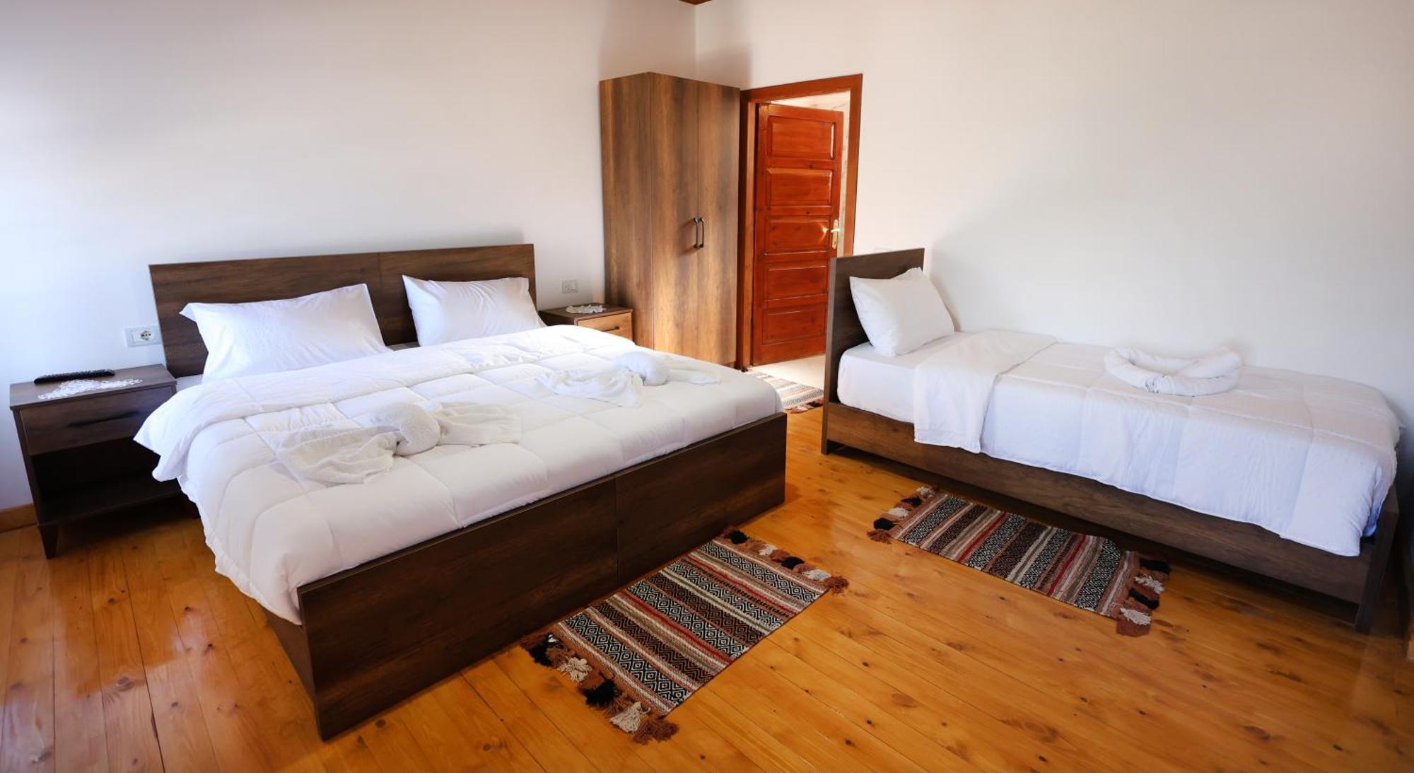 Villa Shpiragu Village Experience Berat Esterno foto