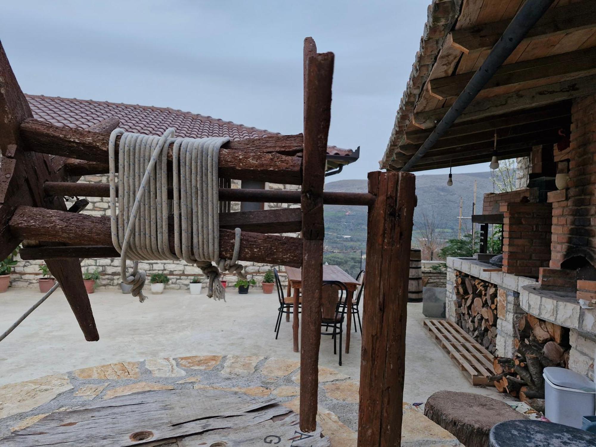 Villa Shpiragu Village Experience Berat Esterno foto